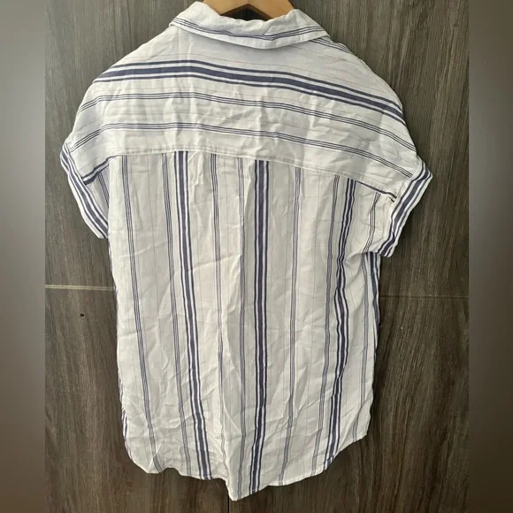 Francesca’s beachlunchlounge collection top - Picture 3 of 6